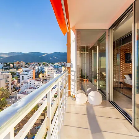 Moderno Con Impresionantes Vistas Al Mar Apartment