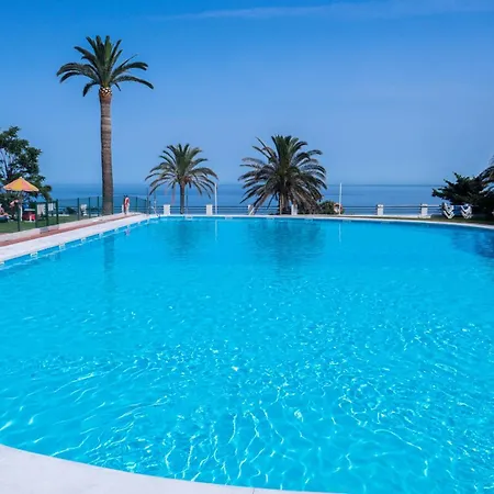 Moderno Con Impresionantes Vistas Al Mar Apartment